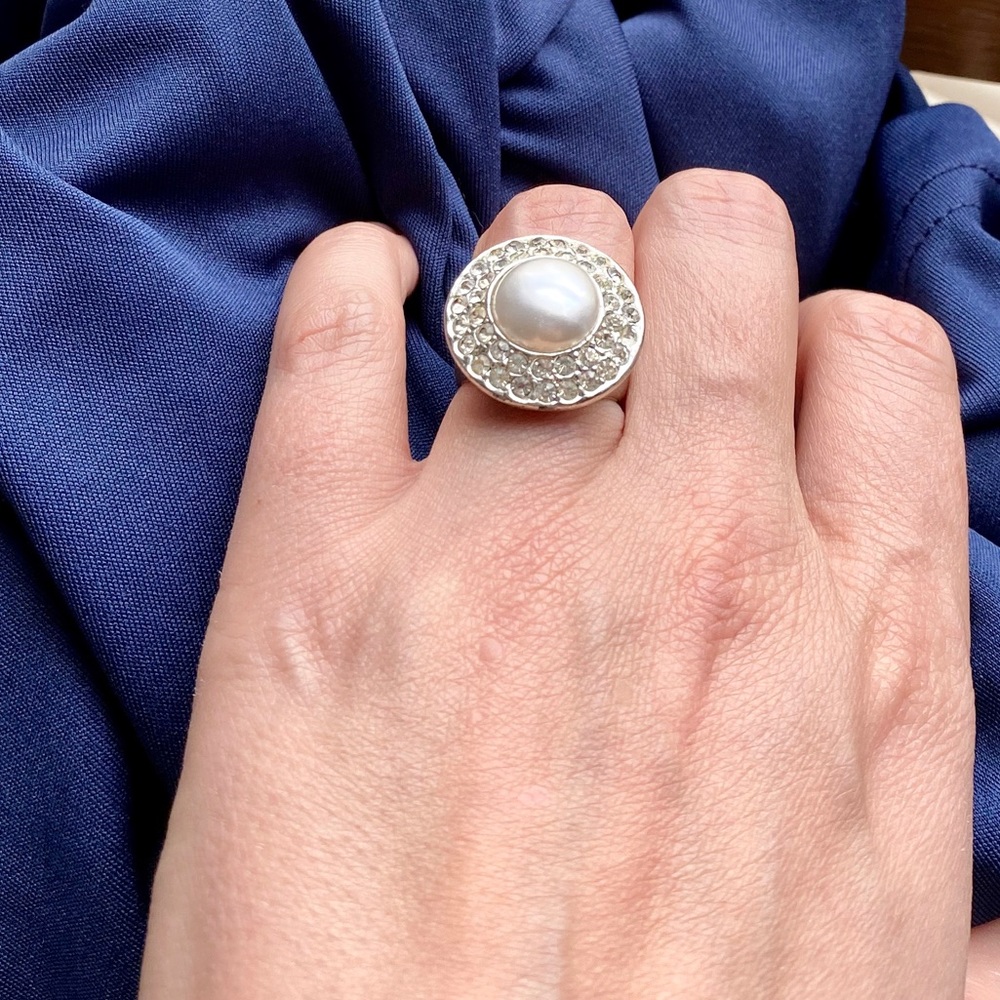 Pearl and crystal cocktail ring - Picture 5 of 5
